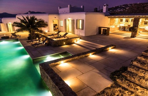 Agios Stefanos Villa | 7 Bed | Villa Bellacqua | Agios Stefanos
