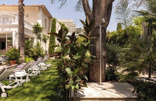 Cannes Apartment | A LUXURIOUS RETREAT AT THE CENTER OF THE FRENCH RIVIERA - POOL VILLA - CANNES