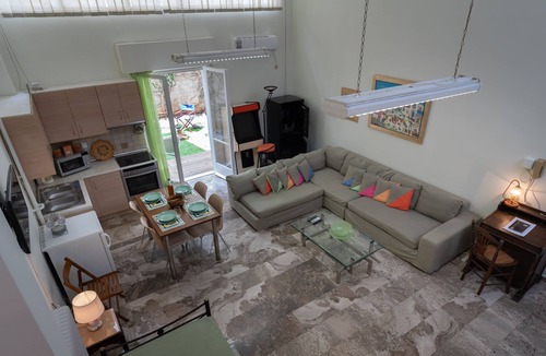 Koukaki Apartment | Acropolis Koukaki Luxury Loft with private garden