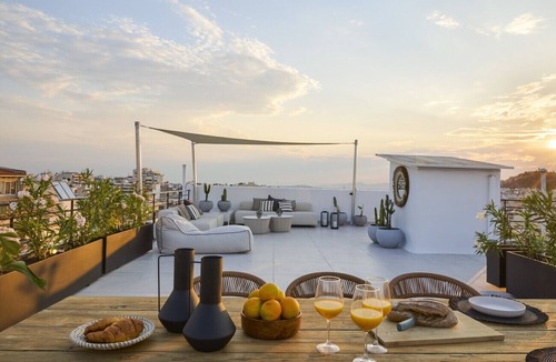 Mets Apartment | Acropolis Terraces