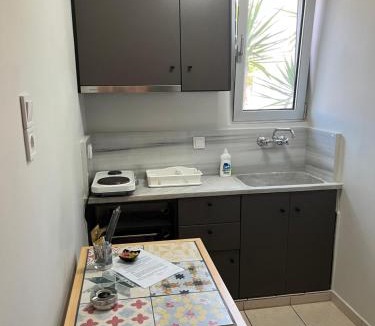 Neos Pirgos Apartment | Aggeliki-Smaro Studios