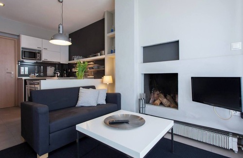 Exarhia Apartment | #AH32 Grey Studio