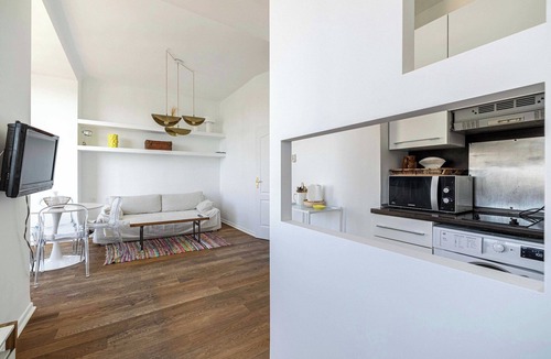 Fabron Apartment | Air-conditioned Seafront Apartment – Nice