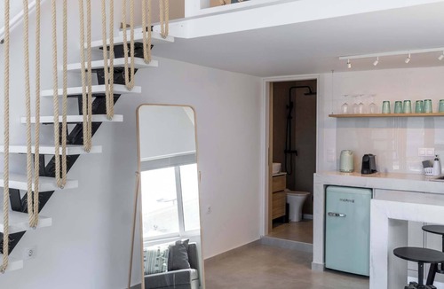 Adamas Apartment | Akti Waterfront Modern Lofts: Pelagos
