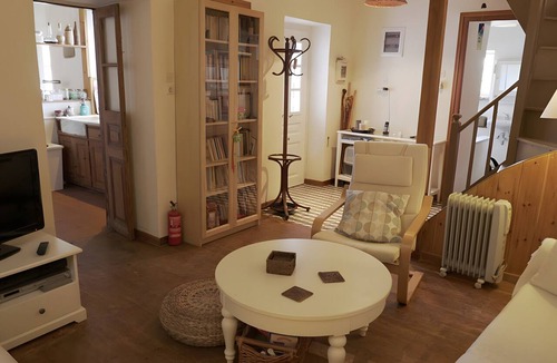 Andros Town House | Alba Andros Traditional Villa: Country House with Wi-Fi