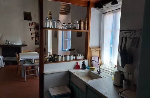 Andros Town House | Alba Andros Traditional Villa: Country House with Wi-Fi