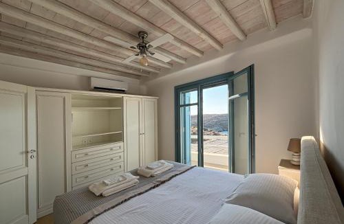 Kithnos House | Almyra Yellow Villa