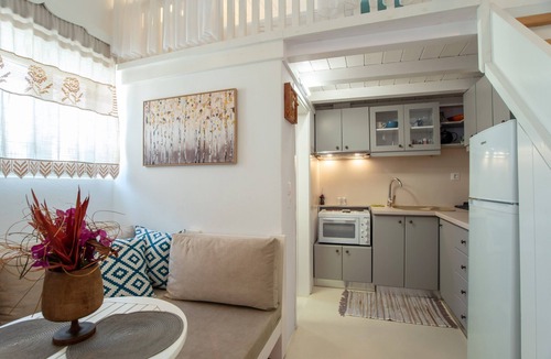 Piso Livadi House | Anna's apartment at Marmara of Paros