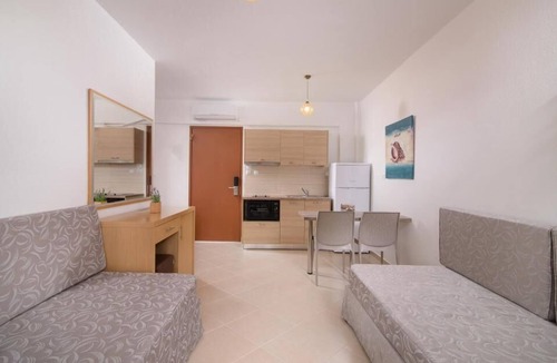 Pefkochori Apartment | Apanemia Apartments by Flegra