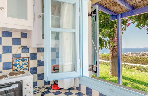 Agios Ioannis Apartment | Apartment '4' with Sea View, Wi-Fi and Air Conditioning