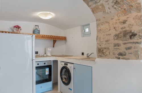 Astypalaia House | Apartment 'For Two' with Balcony and Wi-Fi