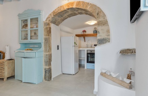 Astypalaia House | Apartment 'For Two' with Balcony and Wi-Fi