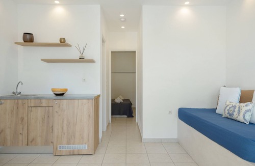 Agios Georgios Bed & Breakfast | Apartment Garden View 3 Guests with Wi-Fi and Air Conditioning