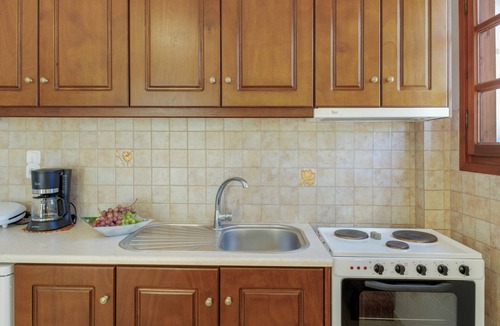 Astypalaia Apartment | Apartment 'Studios Asterias 4' with Shared Terrace, Wi-Fi and Air Conditioning