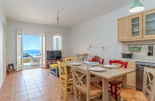 Tinos Villa | Apartment 'Sun Blooming' with Sea View, Wi-Fi and Air Conditioning