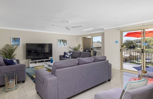 Nelson Bay House | Aqua Lagoon - Great Family Beach Getaway