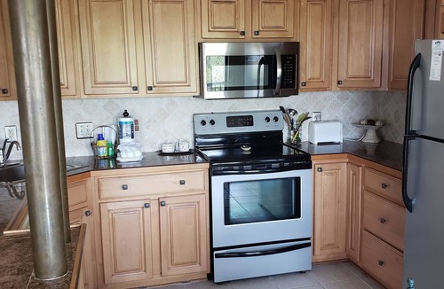 Folly Field Villa | AUG 16-NOV&:OCEANVIEW3RDFL,2B/2B,50ydtoBEACH,POOL, NEWtile shower,ELEVATOR