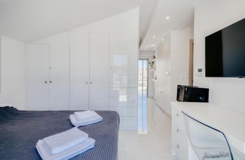 Dafni-Ymittos Apartment | Ayla Studio Athens