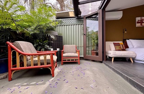 Balmain Apartment | Balmain Village Retreat | Sleeps 2 | AC + Parking | City 3kms