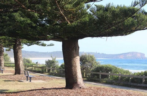 North Haven Villa | Beach Haven Villa - close to beach and breakwall