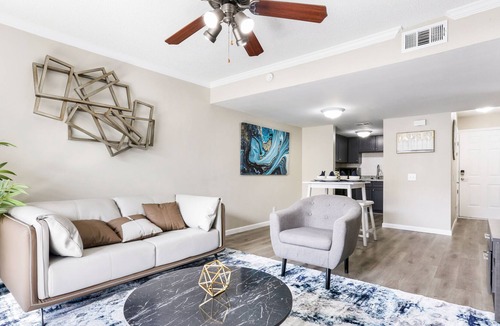 Slidell Condo | Beautiful Lakefront Condo
