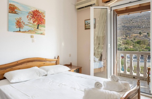 Kalymnos Apartment | Bed and Breakfast 'Room No 5' with Sea View, Wi-Fi and Air Conditioning