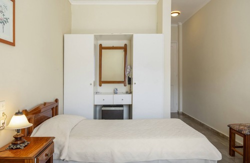 Telendos Bed & Breakfast | Bed and Breakfast 'Room No 6' with Sea View, Wi-Fi and Air Conditioning