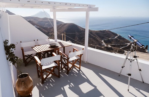Anafi Apartment | Boreas Stone House - Family 1 Bedroom Apartment
