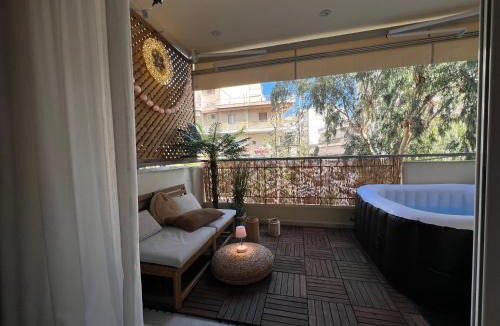 Nea Smirni Apartment | Boubous house