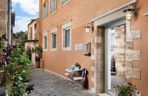 Chania Old City House | Boutique Home-Splantzia-Roof Garden-2min Harbor