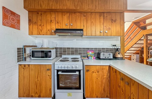 Broulee Apartment | 'Broulee Break' -2-Bed Beach House with Games Room