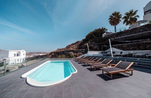 Akrotiri Apartment | Caldera View apartment with private Hot Tub and Pool