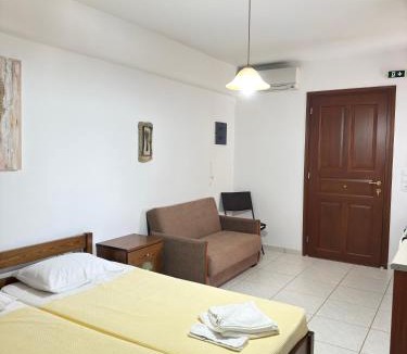 Logaras Apartment | Calm Paros