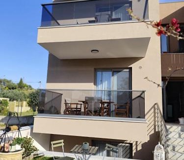 Polichrono Apartment | Casa Helone
