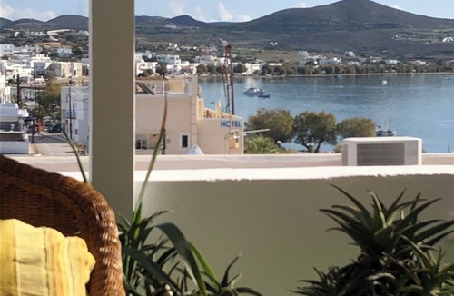 Adamas House | Celia amazing view at the port of Adamas