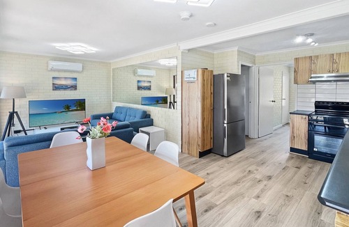 Batemans Bay Apartment | Charming 2-Bed Apartment with Bay Views