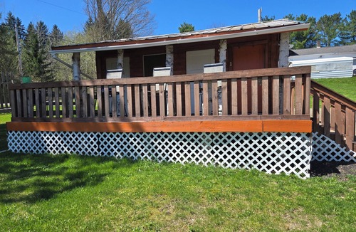 Watkins Glen Cabin | Charming cabin in delightful Watkins Glen with AC and beautiful surroundings.