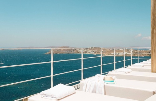 Platis Gialos Villa | Chef included by Fantasia Villas: Villa Poseidon