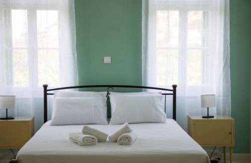 Kontos Apartment | Cheloni Manor House