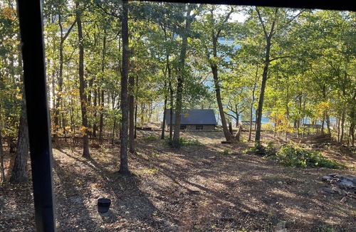 Burdett Cottage | Cliff’s Edge Cottage Lakeview - Tranquil 2 Acre Escape Overlooking Seneca Lake