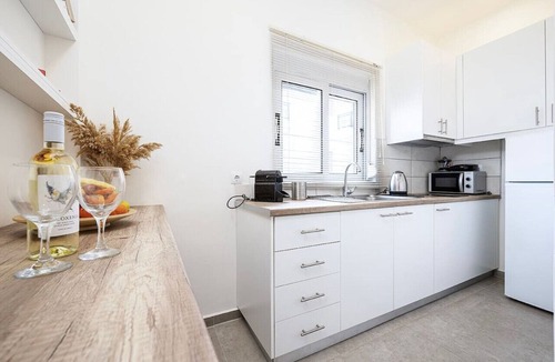 Kos Town Apartment | Coastal Elegance Suite 1Min to the Beach