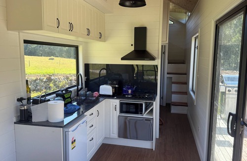Wattamolla Cabin | Completely off grid new tiny home inrainforest and farming haven near Berry