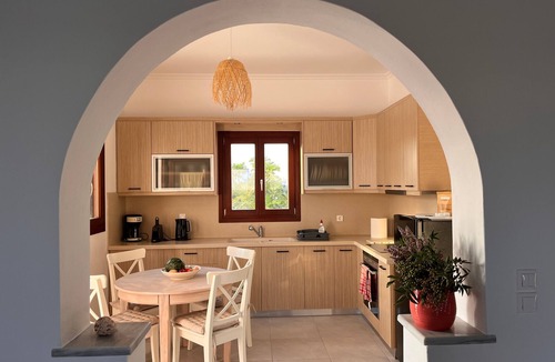 Monolithos Villa | Country House 'Pasithea' with Sea View, Wi-Fi and Air Conditioning