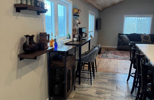 Apalachin House | Cozy 2-bedroom house in peaceful Apalachin with heated floors