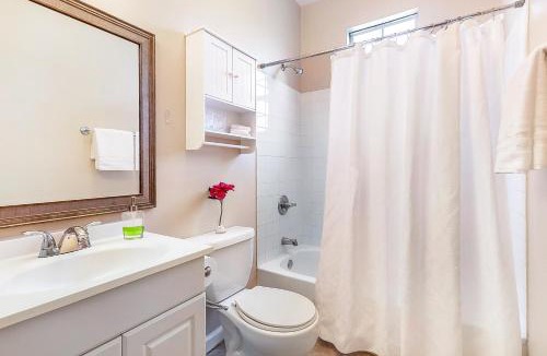 Mid-City Apartment | Cozy Historic 2BR House 10 Min to French Quarter