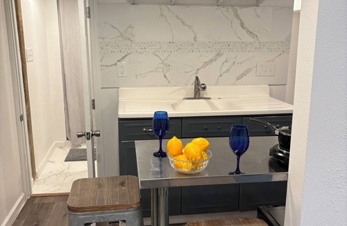 Gentilly Terrace Apartment | Cozy lower-level 1 bedroom studio in NOLA with Private Covered Outdoor Patio