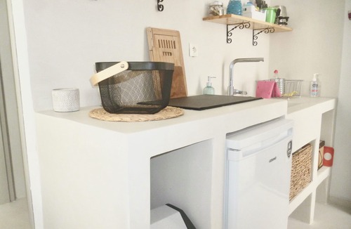 Parikia Apartment | Cycladic studio, 2 people with balcony in Parikia: 300m from Livadia-Beach