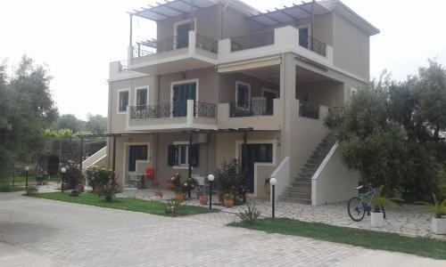 Kavallos Apartment | Danai