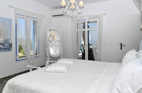 Krotiri House | Deluxe Suite with Panoramic Sunset View by KaiYA