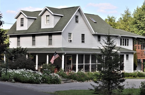 Eagles Mere House | Eagles Mere Lodging Perfect for Two People - Across from Outlet Pond
